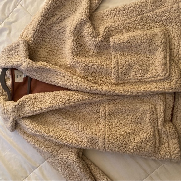 Forever 21 Jackets & Blazers - Fuzzy Coat!